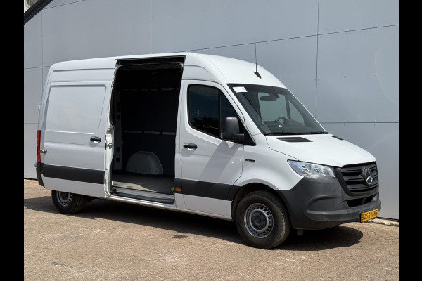 Mercedes-Benz eSprinter 312 55kWh L2H2 Elektrisch 145km WLTP 95% (SOH) 80kw Snelladen Climate Control Camera