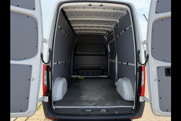 Mercedes-Benz eSprinter 312 55kWh L2H2 Elektrisch 145km WLTP 95% (SOH) 80kw Snelladen Climate Control Camera