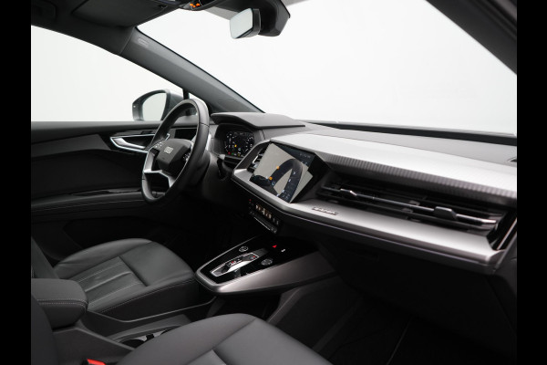 Audi Q4 e-tron 40 Advanced edition 82 kWh 204pk Dealer O.H. | Lederen Comfortzetels Verwarmd | Cruise Control | Virtual Cockpit | Navigatie | DAB | 19"L.M | Lane Assist |