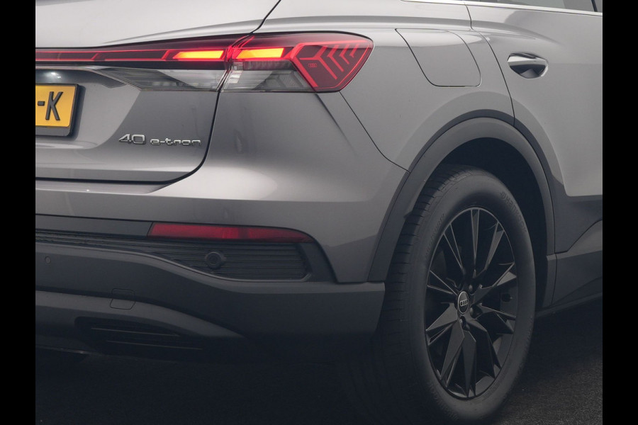 Audi Q4 e-tron 40 Advanced edition 82 kWh 204pk Dealer O.H. | Lederen Comfortzetels Verwarmd | Cruise Control | Virtual Cockpit | Navigatie | DAB | 19"L.M | Lane Assist |