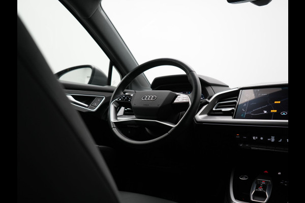 Audi Q4 e-tron 40 Advanced edition 82 kWh 204pk Dealer O.H. | Lederen Comfortzetels Verwarmd | Cruise Control | Virtual Cockpit | Navigatie | DAB | 19"L.M | Lane Assist |