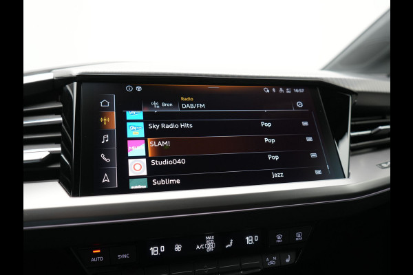 Audi Q4 e-tron 40 Advanced edition 82 kWh 204pk Dealer O.H. | Lederen Comfortzetels Verwarmd | Cruise Control | Virtual Cockpit | Navigatie | DAB | 19"L.M | Lane Assist |