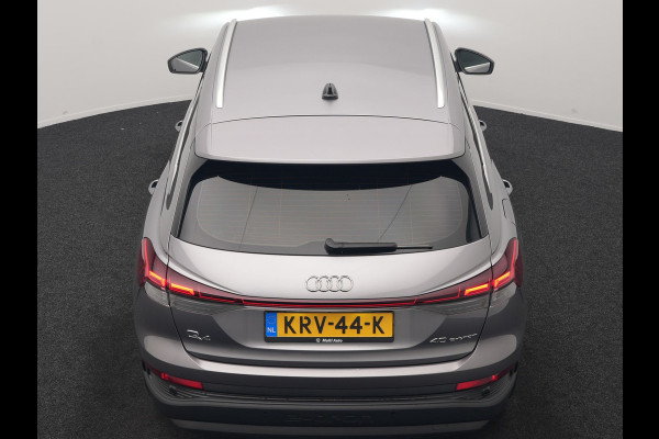 Audi Q4 e-tron 40 Advanced edition 82 kWh 204pk Dealer O.H. | Lederen Comfortzetels Verwarmd | Cruise Control | Virtual Cockpit | Navigatie | DAB | 19"L.M | Lane Assist |