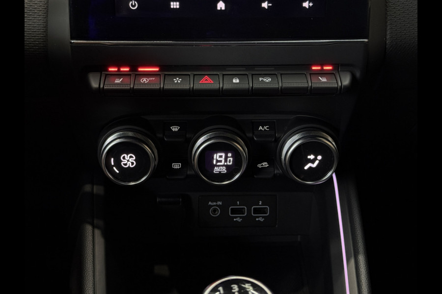 Renault Clio 1.0 TCe 100pk Edition One | Groot Navi | Bose | 17" | Camera | Stoel & Stuur verwarming | Carplay | 100 % Dealer onderhouden!