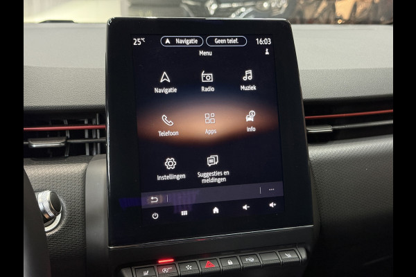 Renault Clio 1.0 TCe 100pk Edition One | Groot Navi | Bose | 17" | Camera | Stoel & Stuur verwarming | Carplay | 100 % Dealer onderhouden!