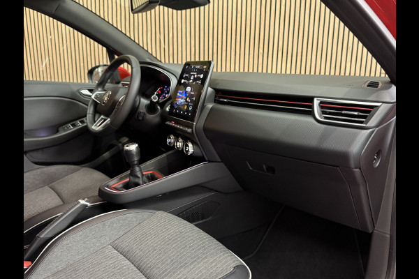 Renault Clio 1.0 TCe 100pk Edition One | Groot Navi | Bose | 17" | Camera | Stoel & Stuur verwarming | Carplay | 100 % Dealer onderhouden!