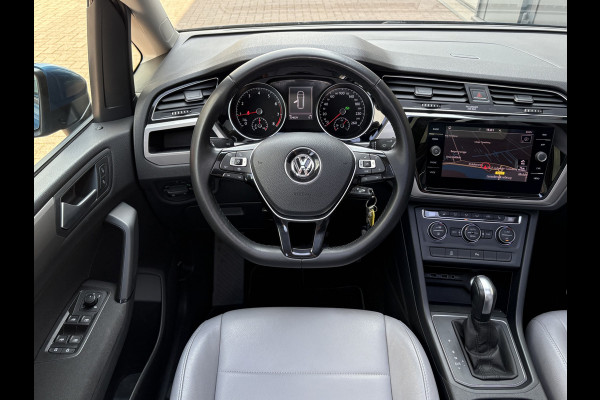 Volkswagen Touran 1.5 TSi 150pk DSG Comfortline 7-persoons SCHUIFDAK/LEDER/CAMERA/NAVI/ADAPT.CRUISE/WINTERPACK