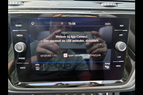 Volkswagen Touran 1.5 TSi 150pk DSG Comfortline 7-persoons SCHUIFDAK/LEDER/CAMERA/NAVI/ADAPT.CRUISE/WINTERPACK