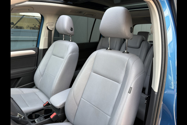 Volkswagen Touran 1.5 TSi 150pk DSG Comfortline 7-persoons SCHUIFDAK/LEDER/CAMERA/NAVI/ADAPT.CRUISE/WINTERPACK