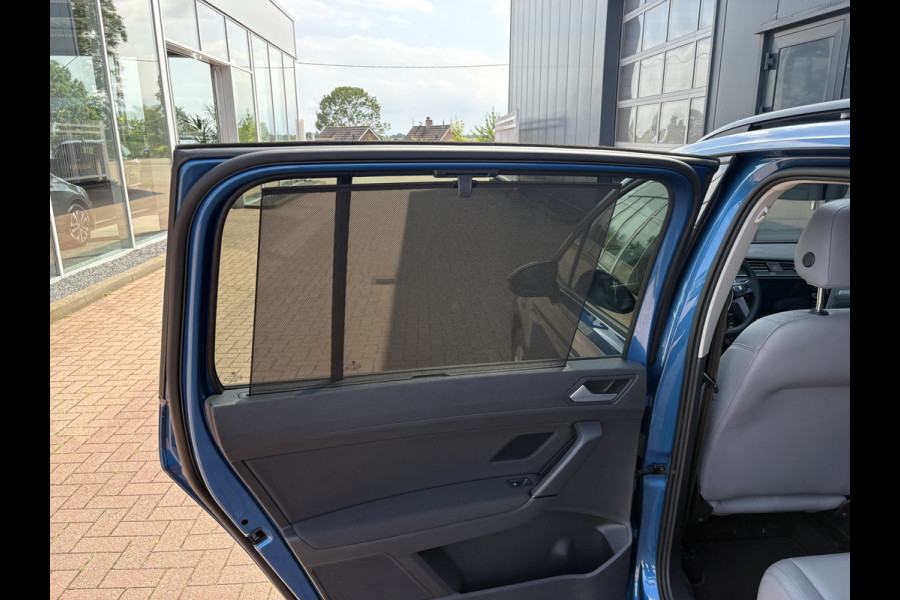Volkswagen Touran 1.5 TSi 150pk DSG Comfortline 7-persoons SCHUIFDAK/LEDER/CAMERA/NAVI/ADAPT.CRUISE/WINTERPACK