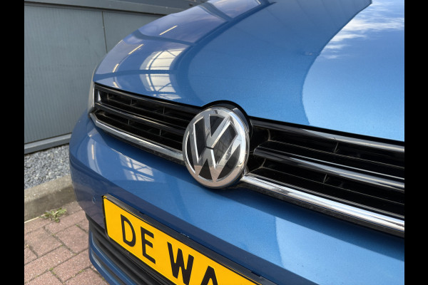 Volkswagen Touran 1.5 TSi 150pk DSG Comfortline 7-persoons SCHUIFDAK/LEDER/CAMERA/NAVI/ADAPT.CRUISE/WINTERPACK