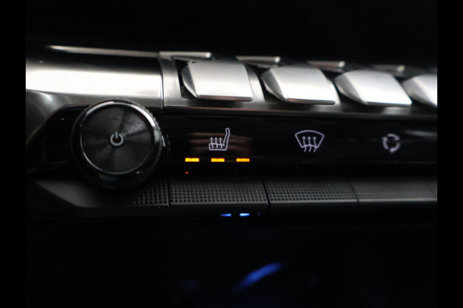 Peugeot 3008 1.2 PT 130 PK AUT. + TREKHAAK | STOELVERWARMING | APPLE CARPLAY |