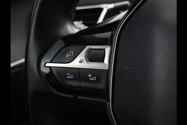 Peugeot 3008 1.2 PT 130 PK AUT. + TREKHAAK | STOELVERWARMING | APPLE CARPLAY |