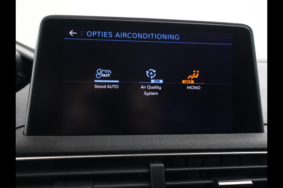 Peugeot 3008 1.2 PT 130 PK AUT. + TREKHAAK | STOELVERWARMING | APPLE CARPLAY |
