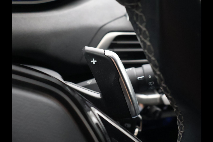 Peugeot 3008 1.2 PT 130 PK AUT. + TREKHAAK | STOELVERWARMING | APPLE CARPLAY |