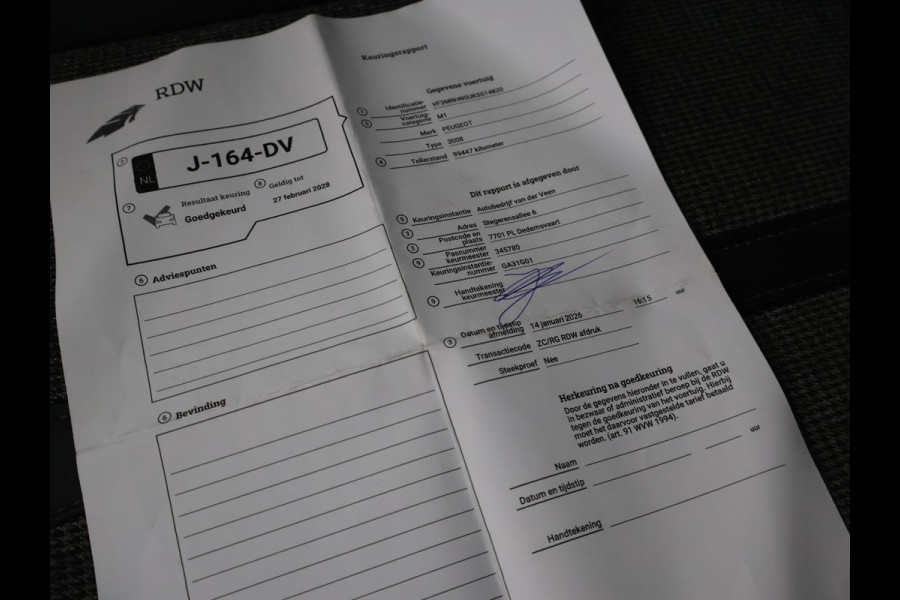 Peugeot 3008 1.2 PT 130 PK AUT. + TREKHAAK | STOELVERWARMING | APPLE CARPLAY |