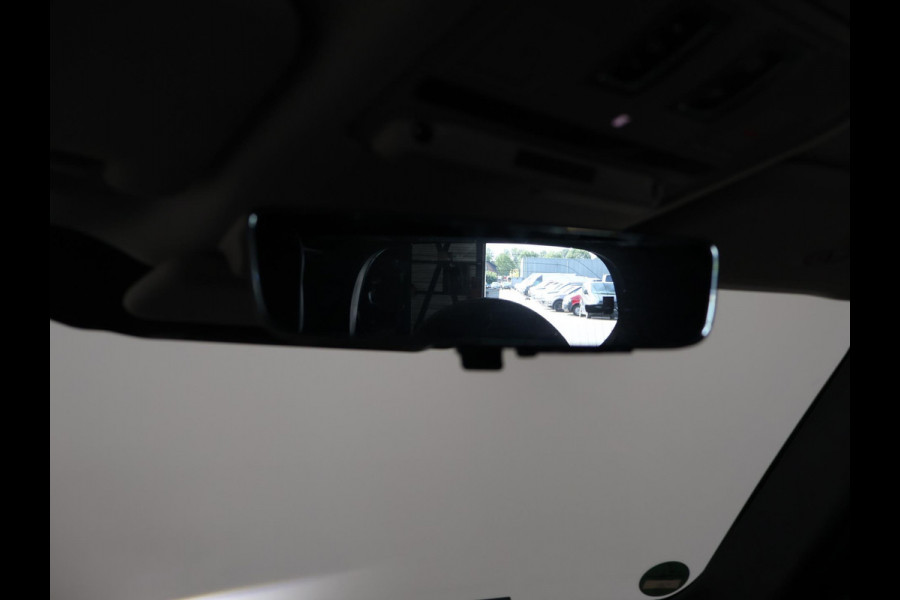 Land Rover Defender 3.0 P400 6-CILINDER BENZINE GRIJS KENTEKEN HSE + PANORAMA | HEAD-UP | TREKHAAK | 360 CAMERA