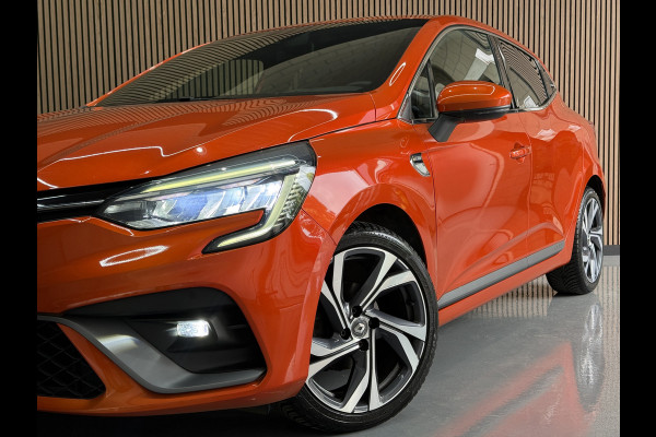 Renault Clio 1.0 TCe 100pk R.S. Line | Groot Navi | Camera | Carplay | 17 inch | Sport stoelen | 100% onderhouden!