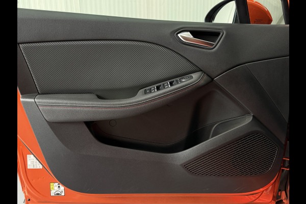 Renault Clio 1.0 TCe 100pk R.S. Line | Groot Navi | Camera | Carplay | 17 inch | Sport stoelen | 100% onderhouden!