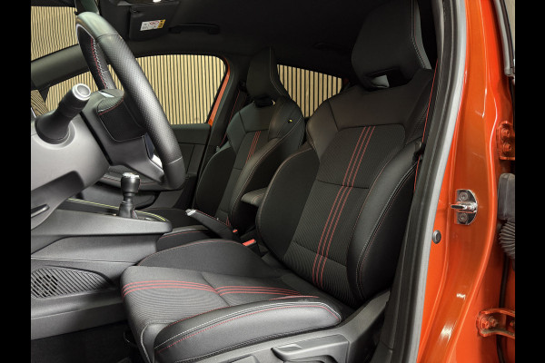 Renault Clio 1.0 TCe 100pk R.S. Line | Groot Navi | Camera | Carplay | 17 inch | Sport stoelen | 100% onderhouden!