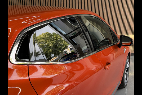 Renault Clio 1.0 TCe 100pk R.S. Line | Groot Navi | Camera | Carplay | 17 inch | Sport stoelen | 100% onderhouden!