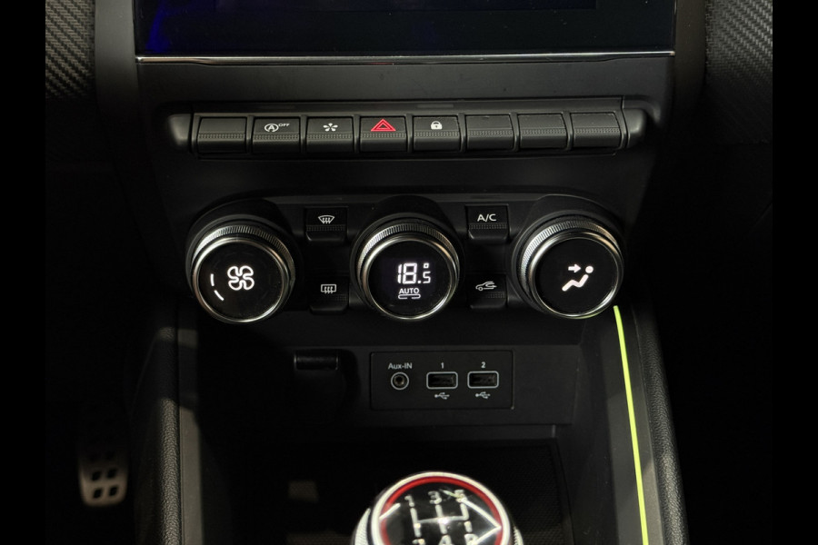 Renault Clio 1.0 TCe 100pk R.S. Line | Groot Navi | Camera | Carplay | 17 inch | Sport stoelen | 100% onderhouden!