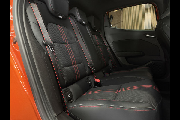 Renault Clio 1.0 TCe 100pk R.S. Line | Groot Navi | Camera | Carplay | 17 inch | Sport stoelen | 100% onderhouden!