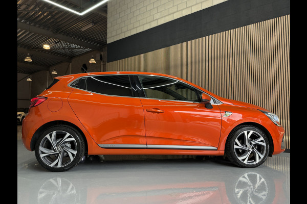 Renault Clio 1.0 TCe 100pk R.S. Line | Groot Navi | Camera | Carplay | 17 inch | Sport stoelen | 100% onderhouden!