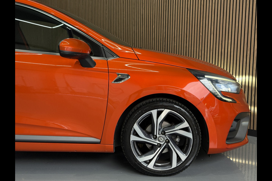 Renault Clio 1.0 TCe 100pk R.S. Line | Groot Navi | Camera | Carplay | 17 inch | Sport stoelen | 100% onderhouden!
