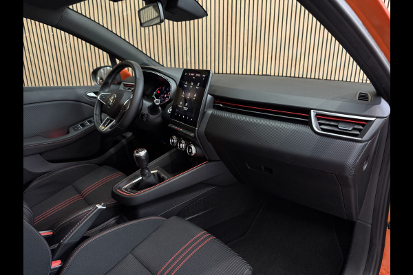 Renault Clio 1.0 TCe 100pk R.S. Line | Groot Navi | Camera | Carplay | 17 inch | Sport stoelen | 100% onderhouden!
