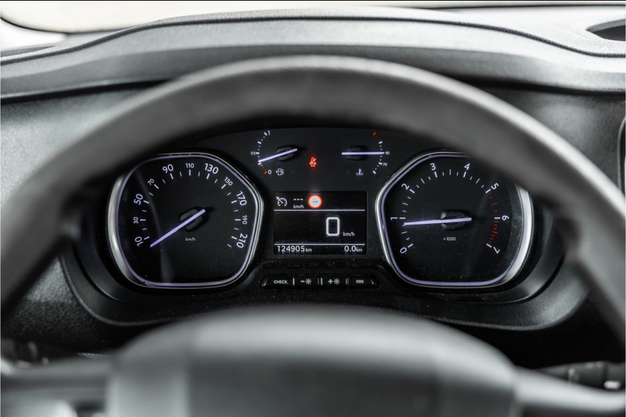 Peugeot Expert 2.0 BlueHDI L2 Premium | CarPlay | Navigatie | 3-Zitter | Cruise control | Airco | Nieuwe APK | Orig. NL Auto | L2H1 | Lang