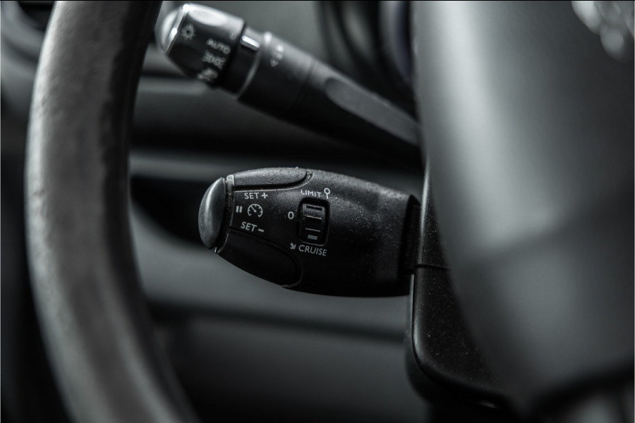 Peugeot Expert 2.0 BlueHDI L2 Premium | CarPlay | Navigatie | 3-Zitter | Cruise control | Airco | Nieuwe APK | Orig. NL Auto | L2H1 | Lang