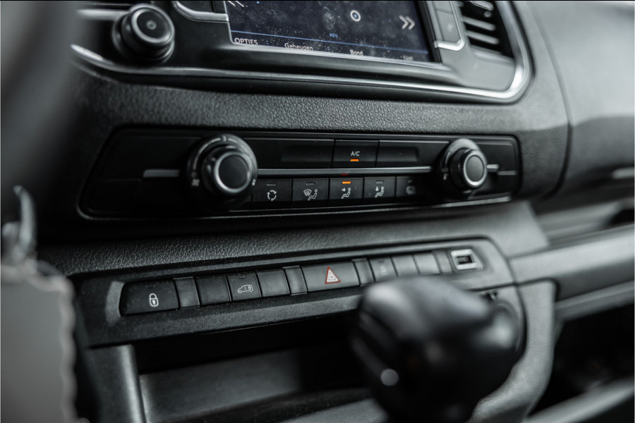 Peugeot Expert 2.0 BlueHDI L2 Premium | CarPlay | Navigatie | 3-Zitter | Cruise control | Airco | Nieuwe APK | Orig. NL Auto | L2H1 | Lang