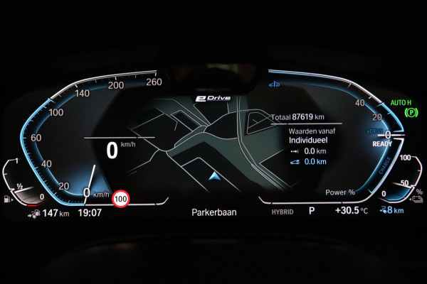 BMW 5 Serie 545e xDrive M Sport / 50 Jahre / PANO / HK / LASER / HUD / 2X MEMORY / CAMERA / SHADOW LINE