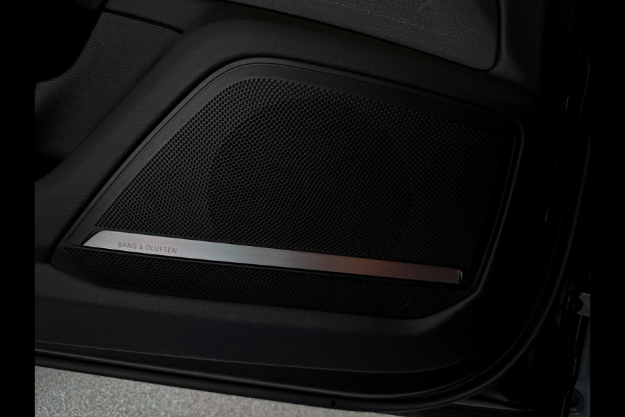 Audi A6 Avant 55 TFSI e quattro S Competition RS-Stoelen|B&o|Sfeer|Panorama|367PK