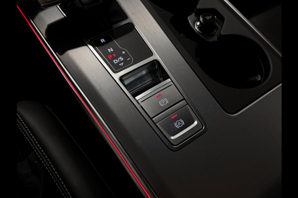 Audi A6 Avant 55 TFSI e quattro S Competition RS-Stoelen|B&o|Sfeer|Panorama|367PK