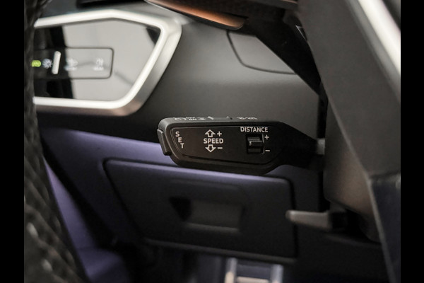 Audi A6 Avant 55 TFSI e quattro S Competition RS-Stoelen|B&o|Sfeer|Panorama|367PK