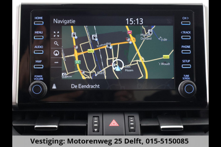 Toyota RAV4 2.5 HYBRID 4WD DYNAMIC PACK GARANTIE TOT 05-2031! SLECHTS 39.000 KM! 1650 KG TREKGEWICHT. STUUR & STOELVERWARMING . NAVIGATIE .PDC V & A .