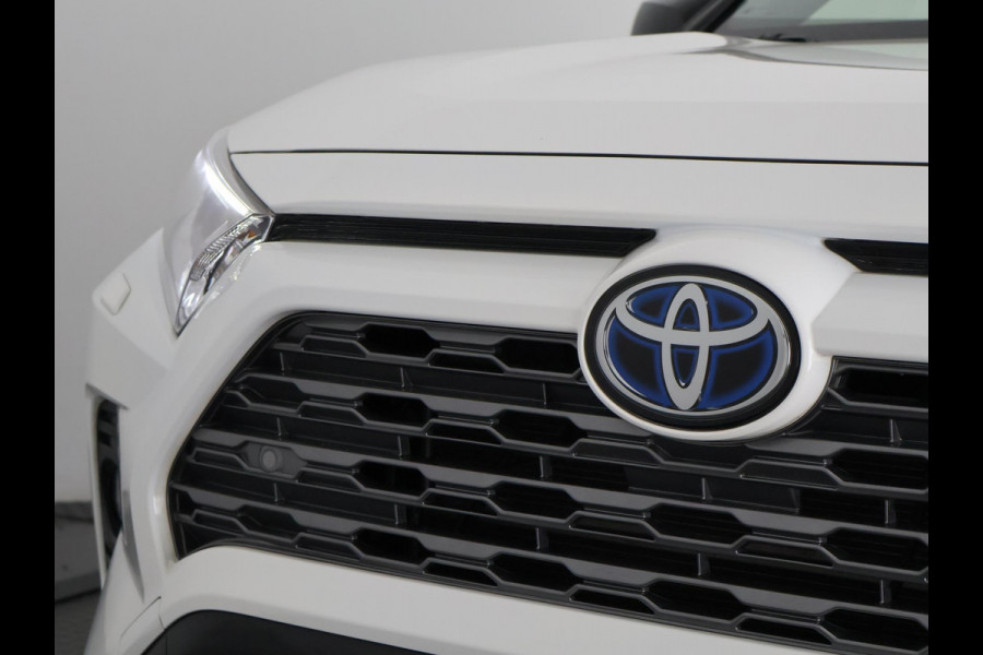 Toyota RAV4 2.5 HYBRID 4WD DYNAMIC PACK GARANTIE TOT 05-2031! SLECHTS 39.000 KM! 1650 KG TREKGEWICHT. STUUR & STOELVERWARMING . NAVIGATIE .PDC V & A .