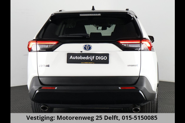 Toyota RAV4 2.5 HYBRID 4WD DYNAMIC PACK GARANTIE TOT 05-2031! SLECHTS 39.000 KM! 1650 KG TREKGEWICHT. STUUR & STOELVERWARMING . NAVIGATIE .PDC V & A .