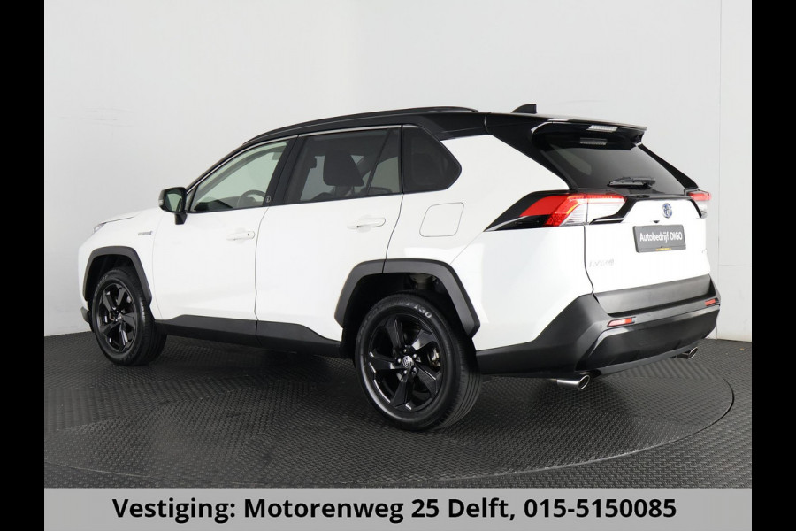 Toyota RAV4 2.5 HYBRID 4WD DYNAMIC PACK GARANTIE TOT 05-2031! SLECHTS 39.000 KM! 1650 KG TREKGEWICHT. STUUR & STOELVERWARMING . NAVIGATIE .PDC V & A .