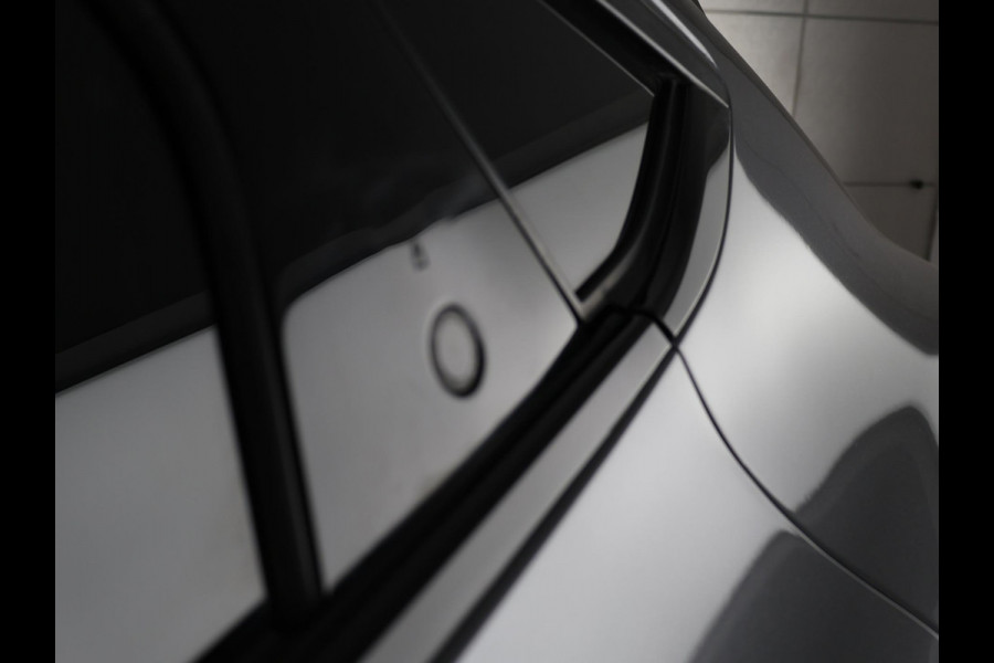Ford Mustang Mach-E RWD 75 kWh SOH ACCU 93.5 %. 1e EIG 100% oh .PANORAMADAK.360 CAMERA. APPLE CARPLAY/ANDROID AUTO.