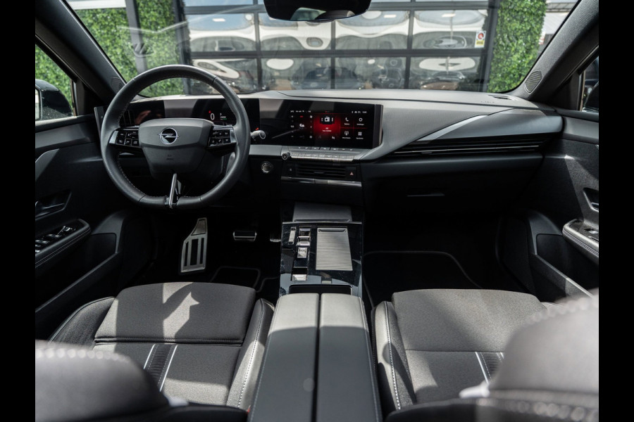Opel Astra 1.6 Turbo Plug In Hybrid GSe Ultimate | Pano | Surround View | BTW | 4.175KM