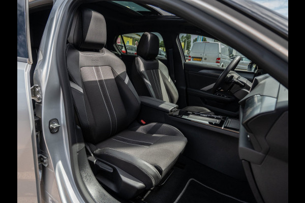 Opel Astra 1.6 Turbo Plug In Hybrid GSe Ultimate | Pano | Surround View | BTW | 4.175KM