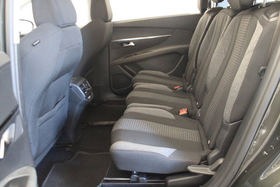Peugeot 5008 1.2 PureTech Active Pack Business