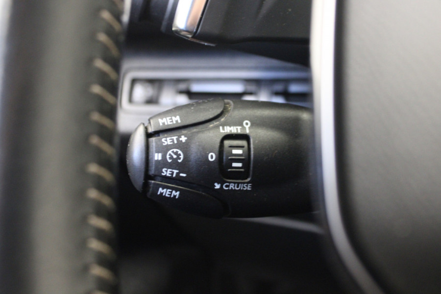 Peugeot 5008 1.2 PureTech Active Pack Business