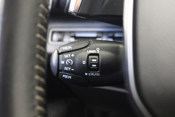 Peugeot 5008 1.2 PureTech Active Pack Business