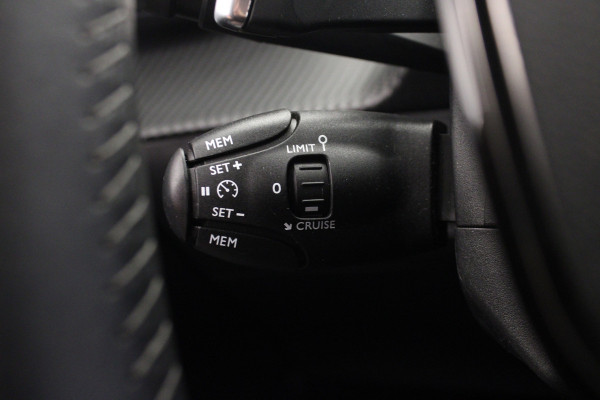 Peugeot 208 1.2 PureTech Allure Pack |Camera|