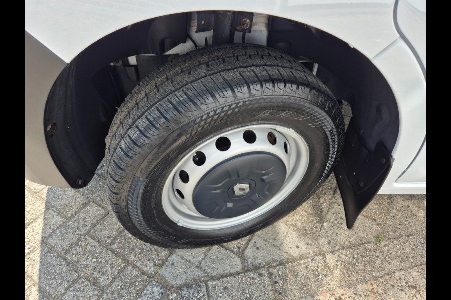 Renault Master Red Van 3T5 E6 L2 H2 135 Pk Nwe APK
