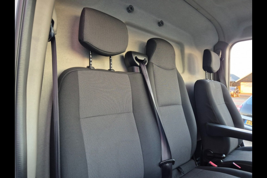 Renault Master Red Van 3T5 E6 L2 H2 135 Pk Nwe APK